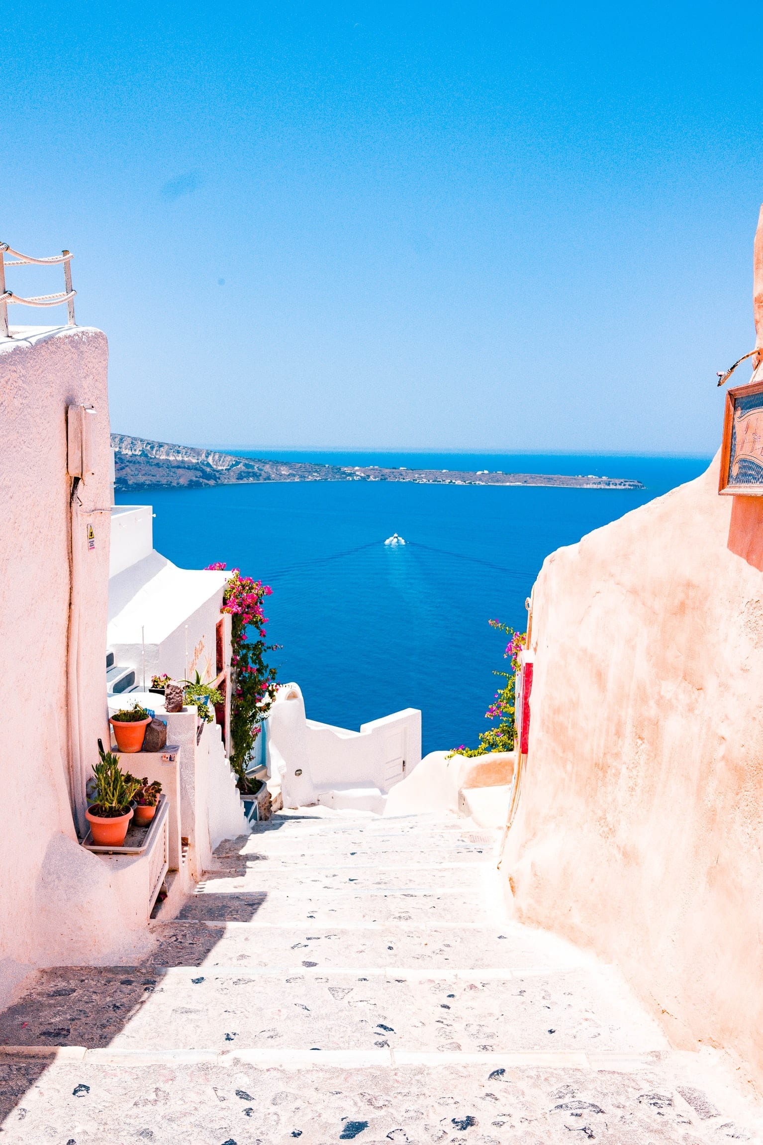 14 Glorious Facts About Greece