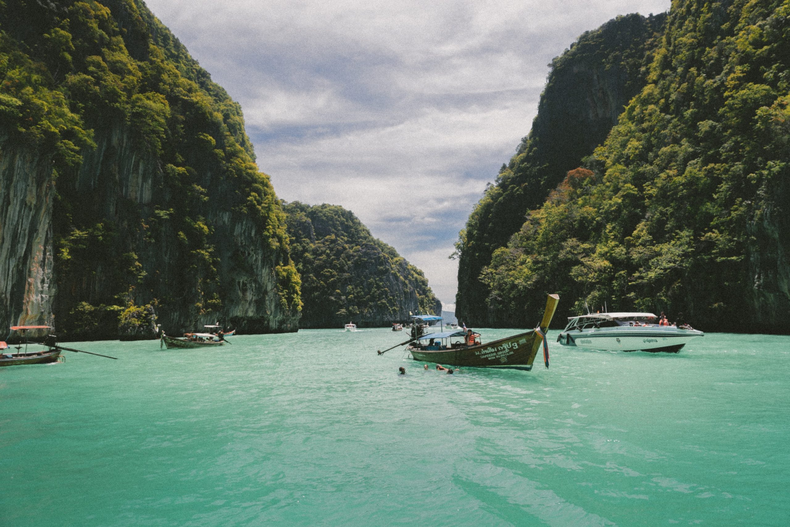 38 Fun & Fascinating Facts About Asia