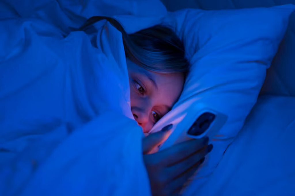 Stop Blue Light From Interfering With Your Sleep