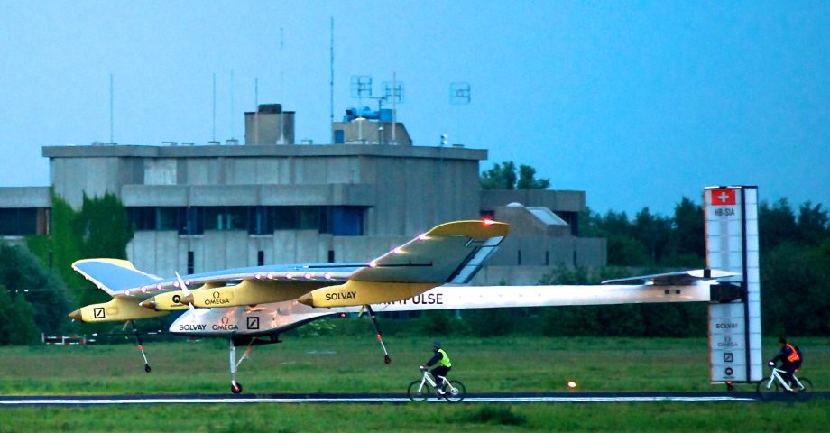 solar impulse plane